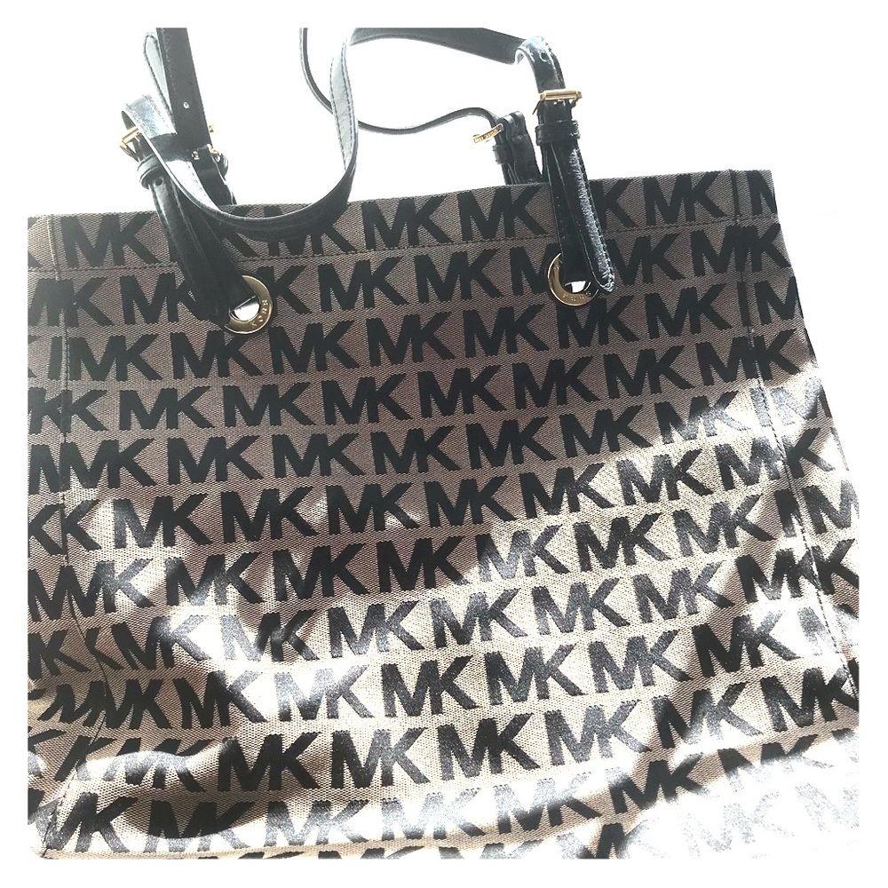Michael Kors Tote